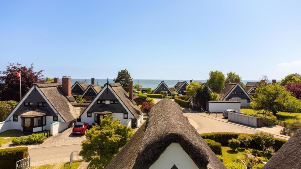 Am-Hohen-Ufer-Reetdach-Haus-Ocean-Breeze-136 Villa Großenbrode Kültér fotó