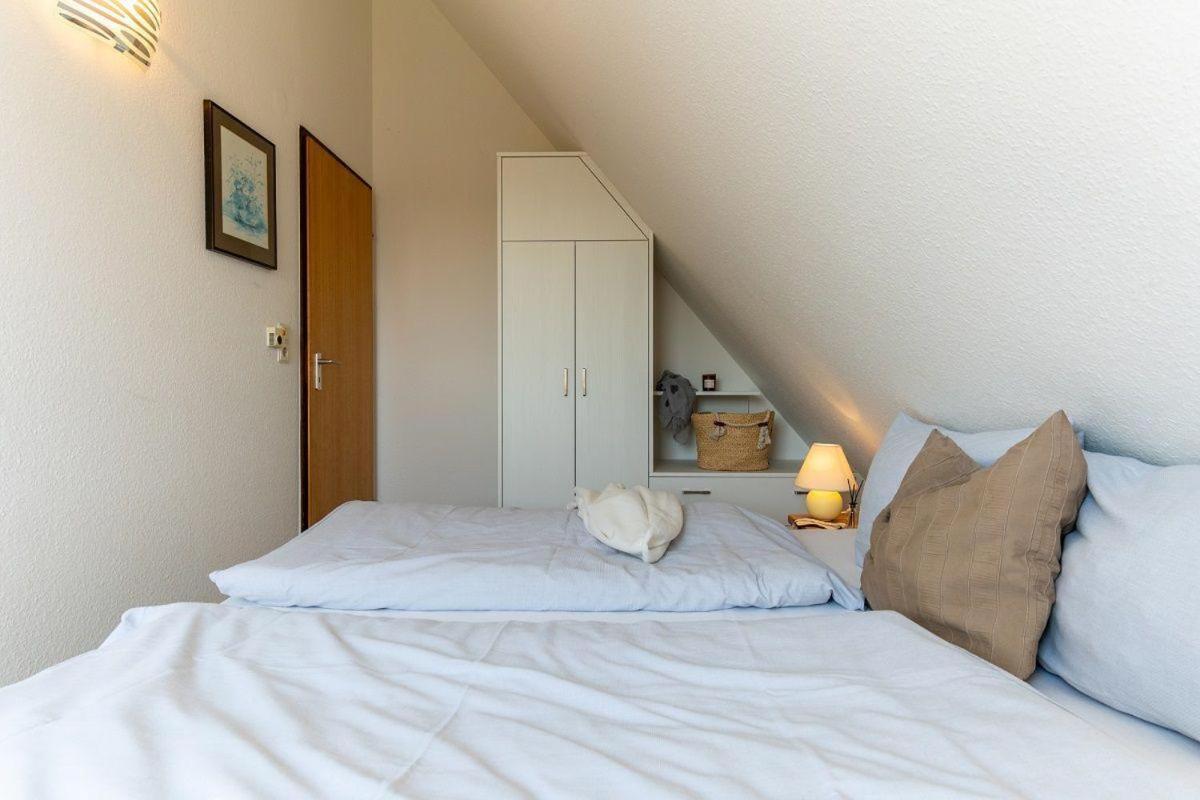 Am-Hohen-Ufer-Reetdach-Haus-Ocean-Breeze-136 Villa Großenbrode Kültér fotó