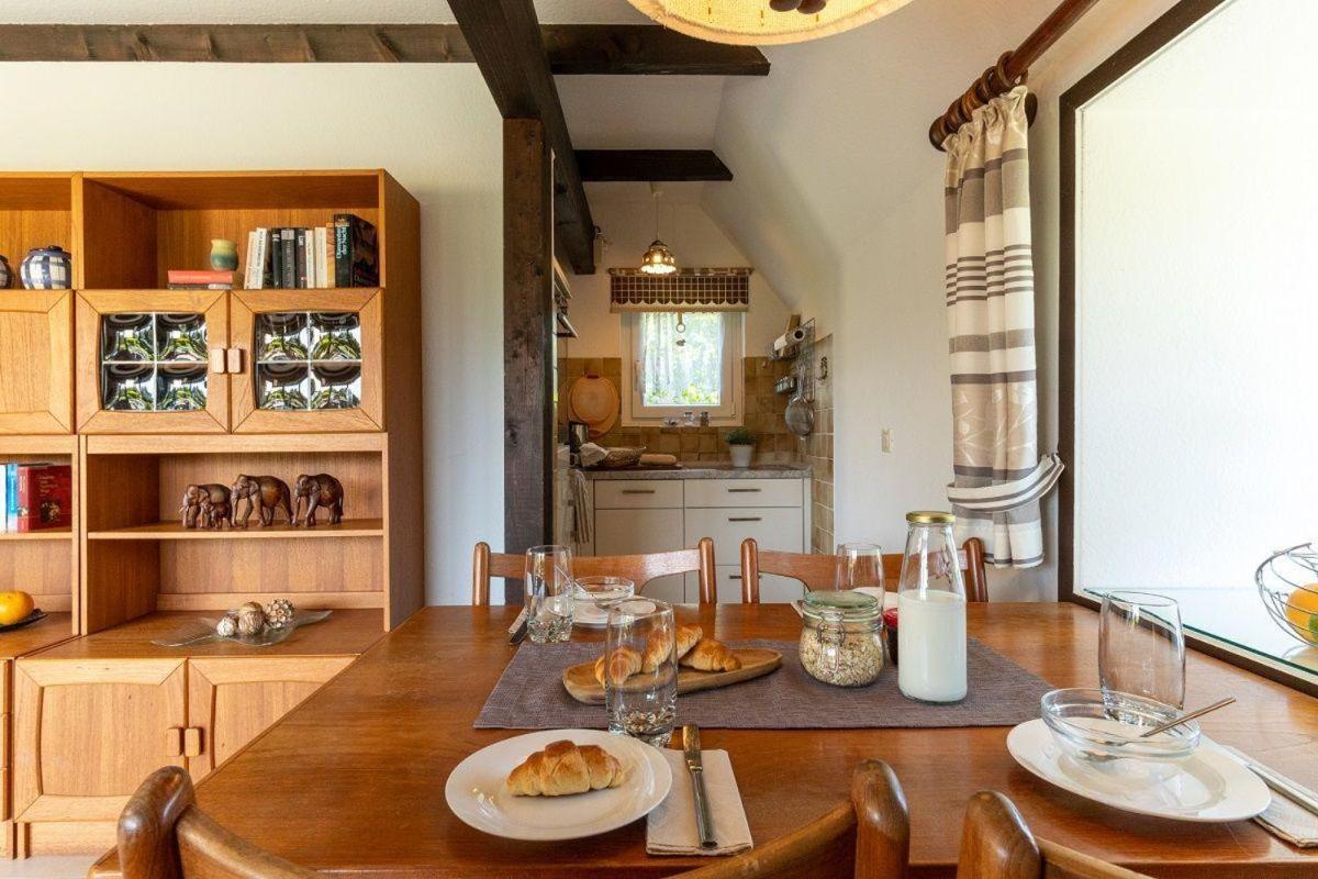 Am-Hohen-Ufer-Reetdach-Haus-Ocean-Breeze-136 Villa Großenbrode Kültér fotó