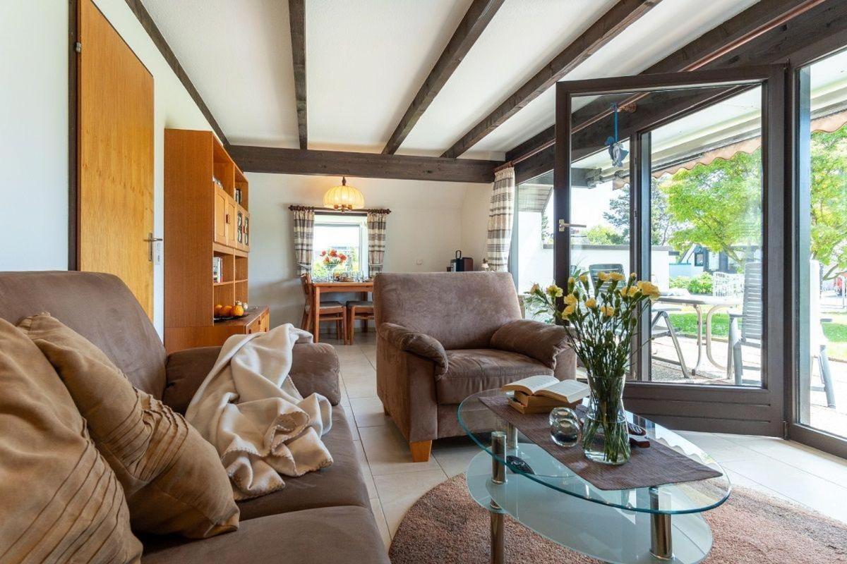 Am-Hohen-Ufer-Reetdach-Haus-Ocean-Breeze-136 Villa Großenbrode Kültér fotó