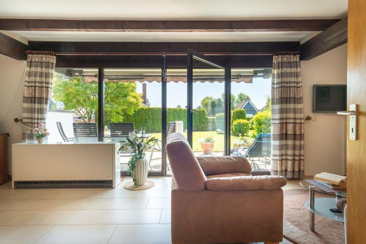 Am-Hohen-Ufer-Reetdach-Haus-Ocean-Breeze-136 Villa Großenbrode Kültér fotó